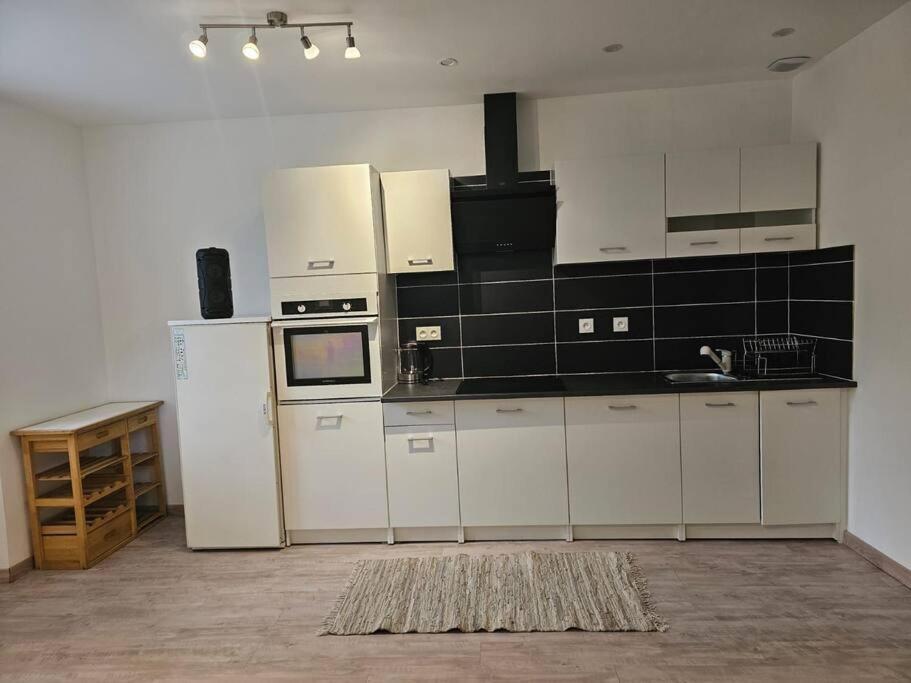 Joli Appartement En Face De Lac Nantua Luaran gambar